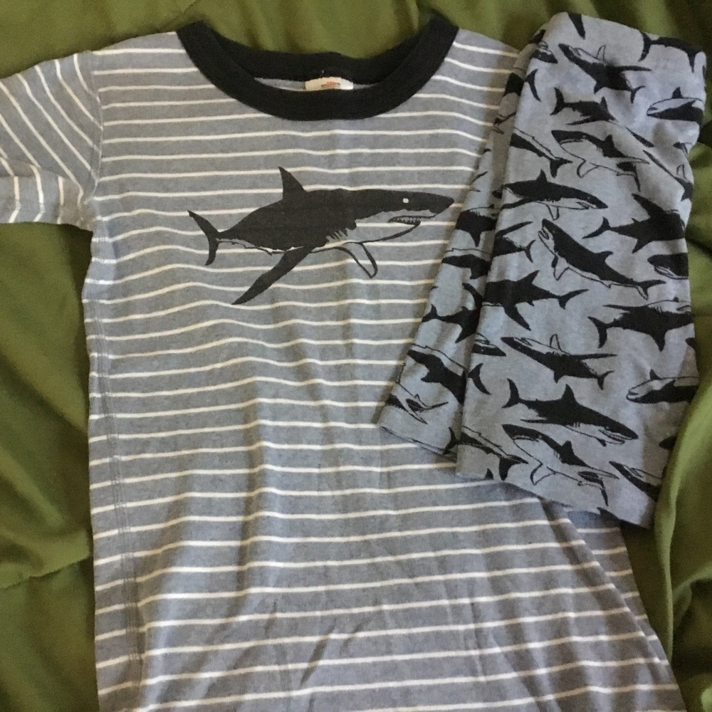 Hanna andersson shark pjs